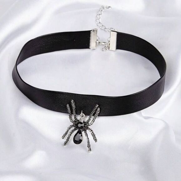 Y2K 90s Halloween Goth Punk Emo Lolita Vamp Black Spider Choker Necklace - Picture 1 of 6